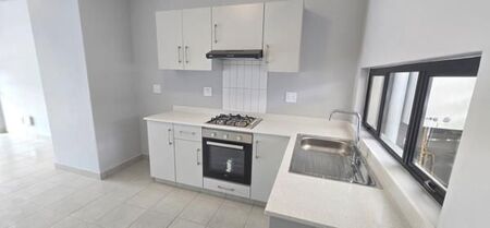 2 Bedroom Apartment in Gillitts