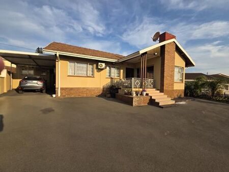 3 Bedroom House in Merewent