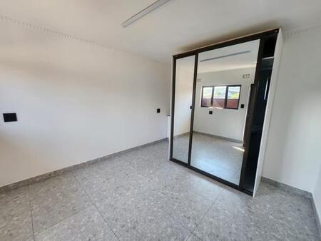 Bachelor apartment in Bluff