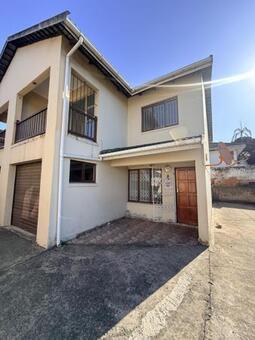 3 Bedroom Apartment in Gandhis Hill