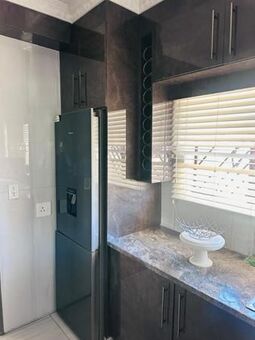 3 Bedroom House in Finsbury