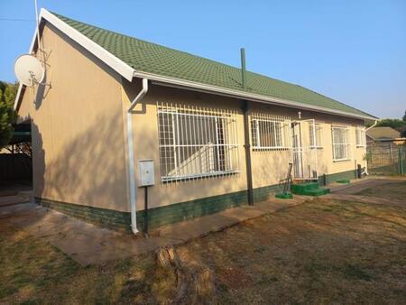 3 Bedroom House in Greenhills