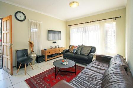 2 Bedroom Townhouse in Amorosa