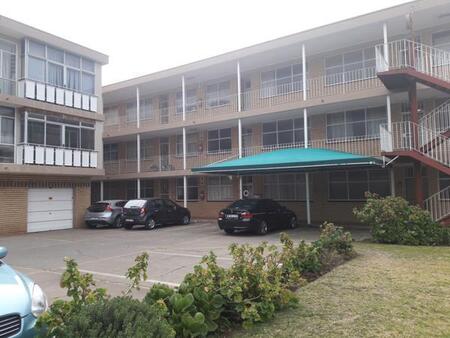 2 Bedroom Flat in Three Rivers