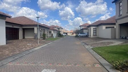 3 Bedroom Duplex in Vanderbijlpark Se8