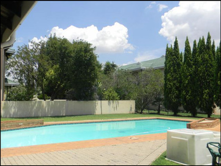 2 Bedroom Townhouse in Glen Marais