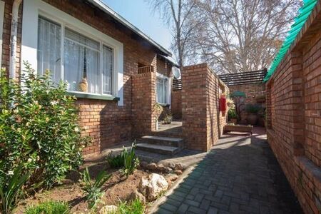 2 Bedroom Townhouse in Heidelberg Central