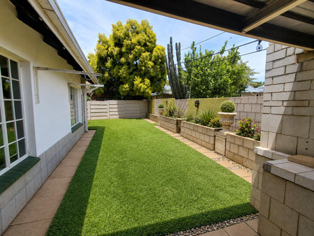 3 Bedroom Townhouse in Bergsig