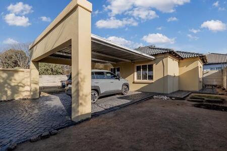 3 Bedroom Townhouse in Dunnottar