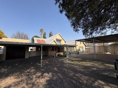 4 Bedroom House in Brenthurst