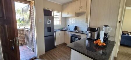 1.5 Bedroom Apartment in Die Hoewes