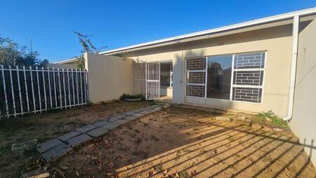 2 Bedroom Townhouse in Naudeville