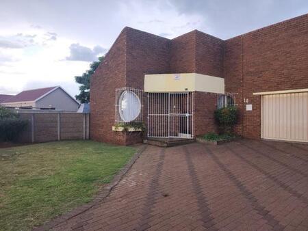 3 Bedroom House in Riebeeckstad