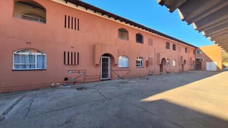 1 Bedroom Flat in Dagbreek