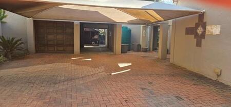 4 Bedroom House in Suidrand
