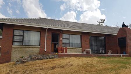 2 Bedroom Townhouse in Eureka
