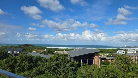 3 Bedroom House in Cape St Francis
