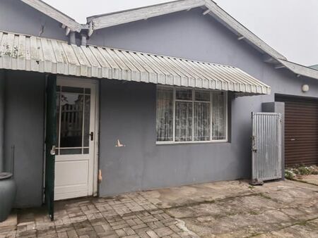 1 Bedroom Flat in Porterville