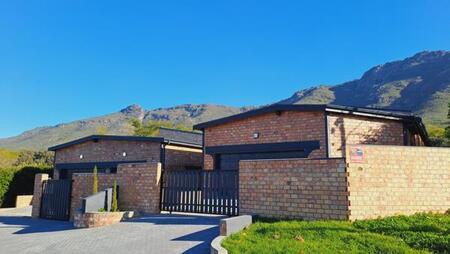 4 Bedroom House in Riebeek West