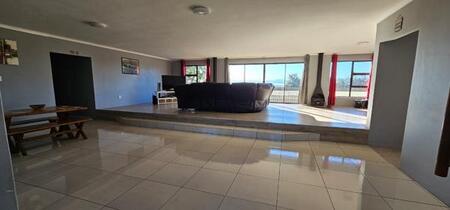 4 Bedroom House in Chatsworth