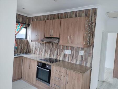 2 Bedroom House in Laingville