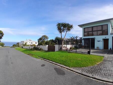 1 Bedroom Flat in Palmiet