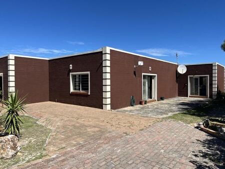 2 Bedroom House in Bettys Bay