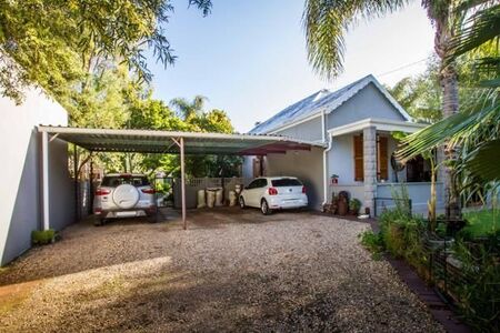 4 Bedroom House in West Bank