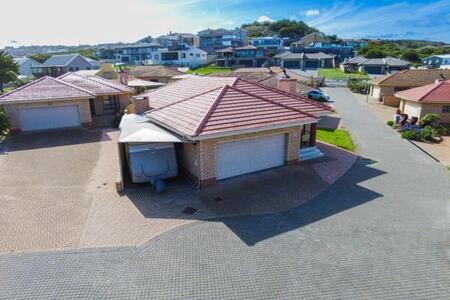 3 Bedroom Townhouse in Seemeeu Park