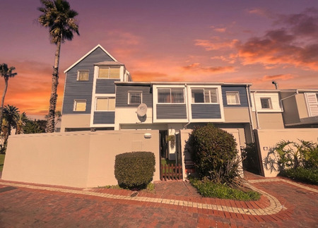 2.5 Bedroom Duplex in Knysna Central