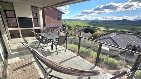 2 Bedroom House in Fraaiuitsig