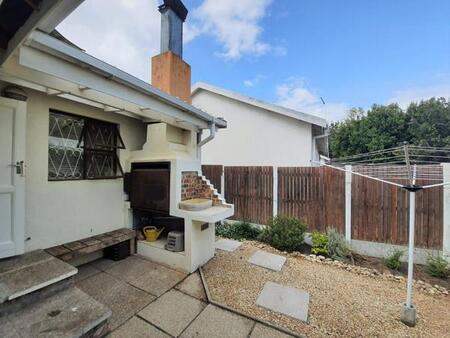 1 Bedroom House in Table View