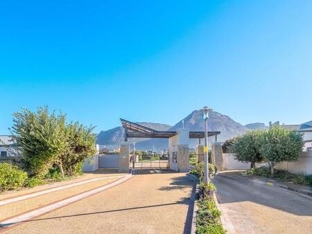 3 Bedroom House in Muizenberg