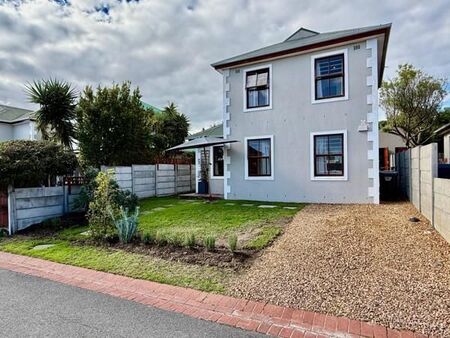 2 Bedroom House in Milkwood Park