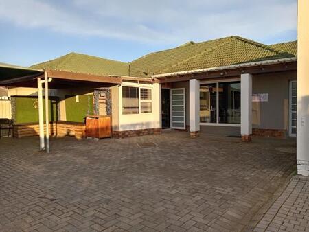 Studio apartment in Milnerton Central