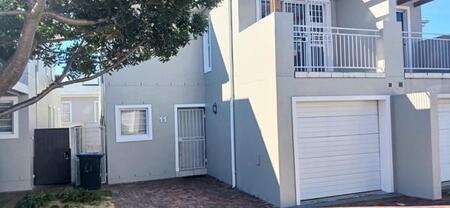 3 Bedroom Duplex in Langeberg Ridge