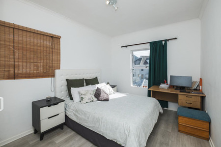 2 Bedroom Apartment in Hout Bay Central