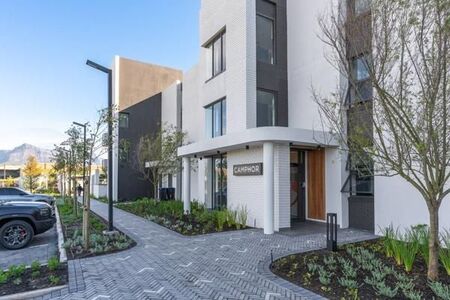 Studio Apartment in Century City