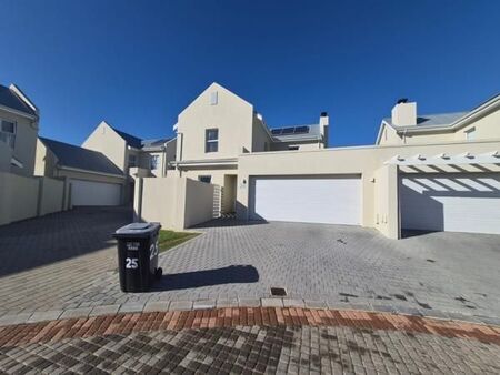 3 Bedroom House in Langeberg Ridge