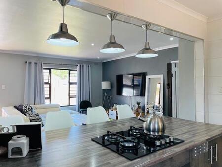 4 Bedroom House in Edgemead