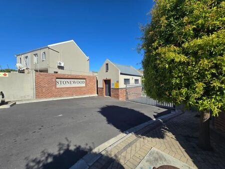 2 Bedroom Apartment in Brackenfell South