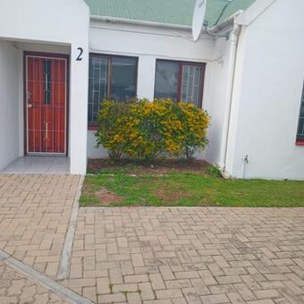 2 Bedroom House in Worcester Central