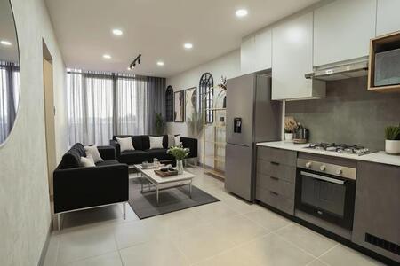 1 Bedroom Apartment in Strand Central
