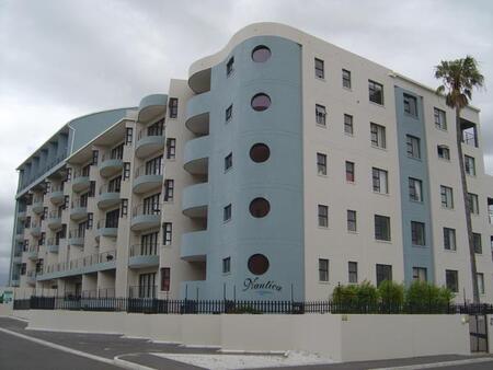 2 Bedroom Apartment in Van Ryneveld