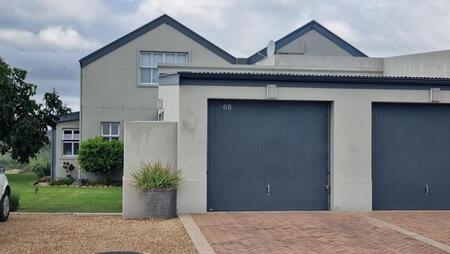 3 Bedroom House in Silwerstrand Golf and River Estate
