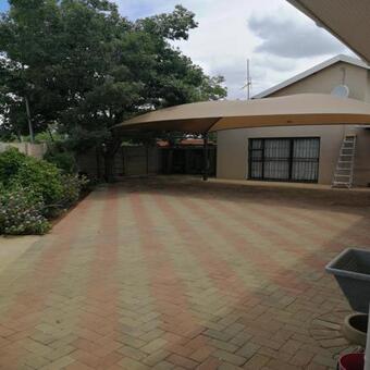 2 Bedroom Apartment in Utility