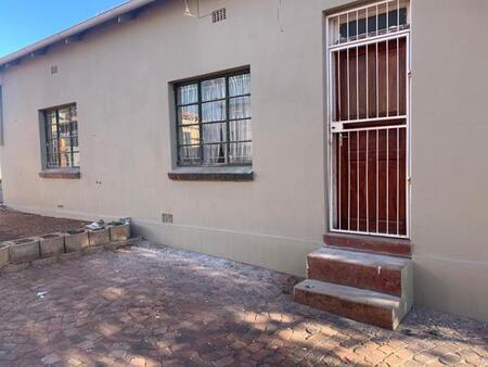 1 Bedroom Apartment in Postmasburg