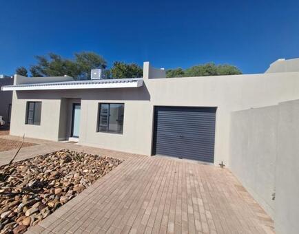 2 Bedroom House in Keidebees