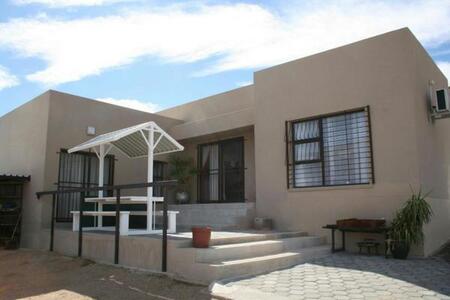 2 Bedroom House in Springbok