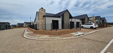 2 Bedroom House in Hartland Lifestyle Estate